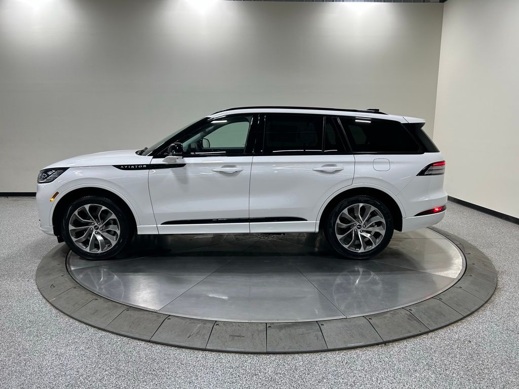 new 2026 Lincoln Aviator car, priced at $68,145