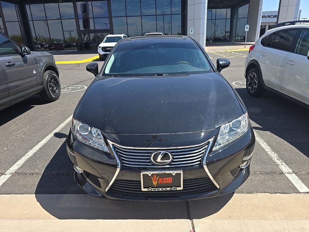 Thumbnail: 2013 Lexus ES - 2