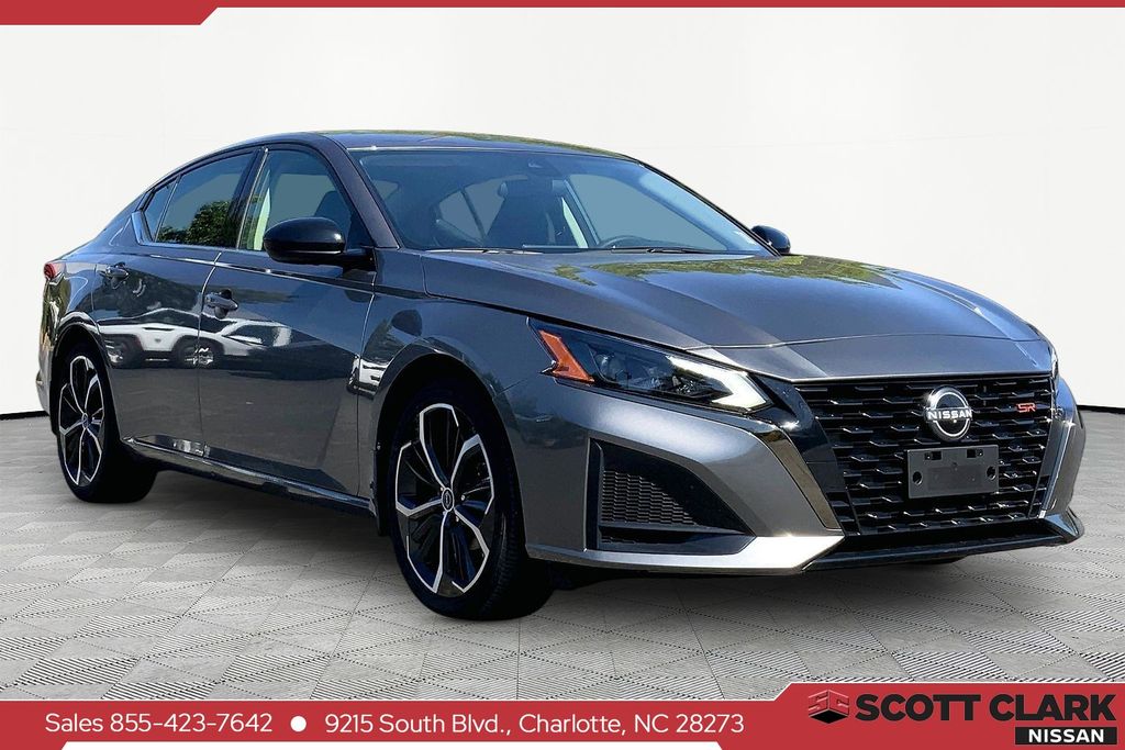 2023 Nissan Altima 2.5 SR