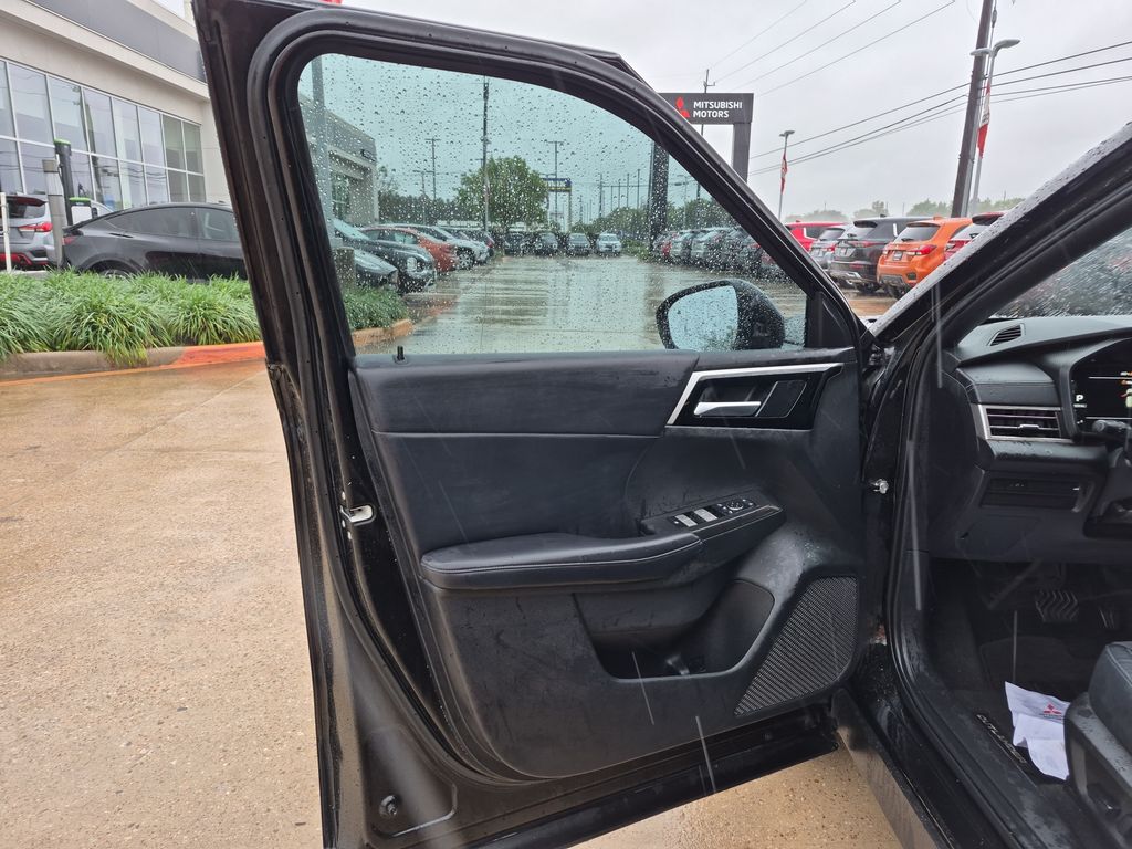2023 Mitsubishi Outlander SE Black Edition Black at North Houston Mitsubishi
