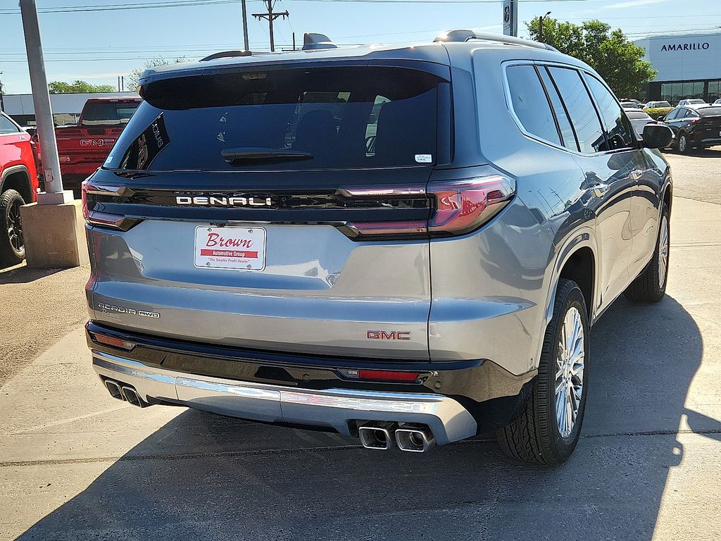 2026 GMC Acadia Denali - 9