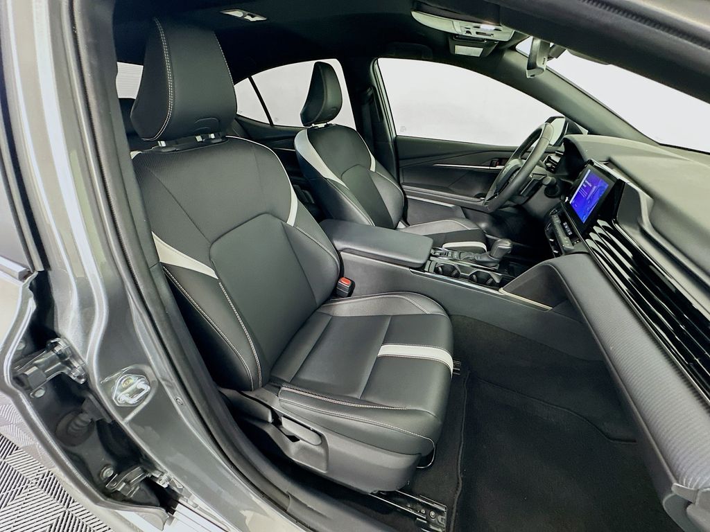 Thumbnail: 2025 Toyota Camry - 27
