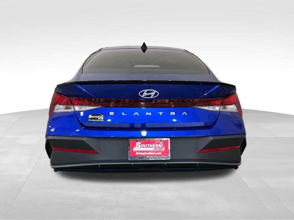 Certified Used 2025 Blue Hyundai SEL Sport image 4
