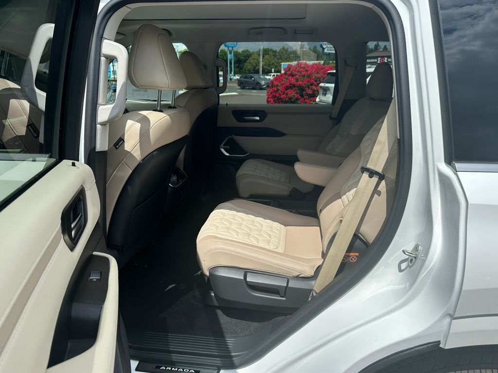 2025 Nissan Armada Platinum