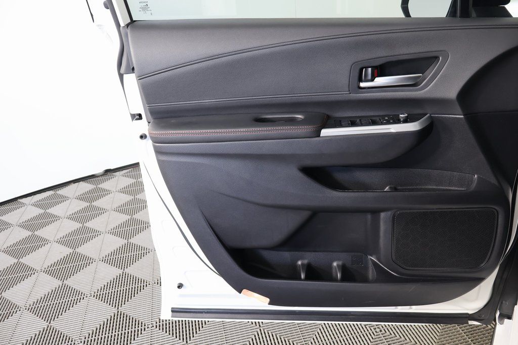 Thumbnail: 2026 Toyota Sienna - 11