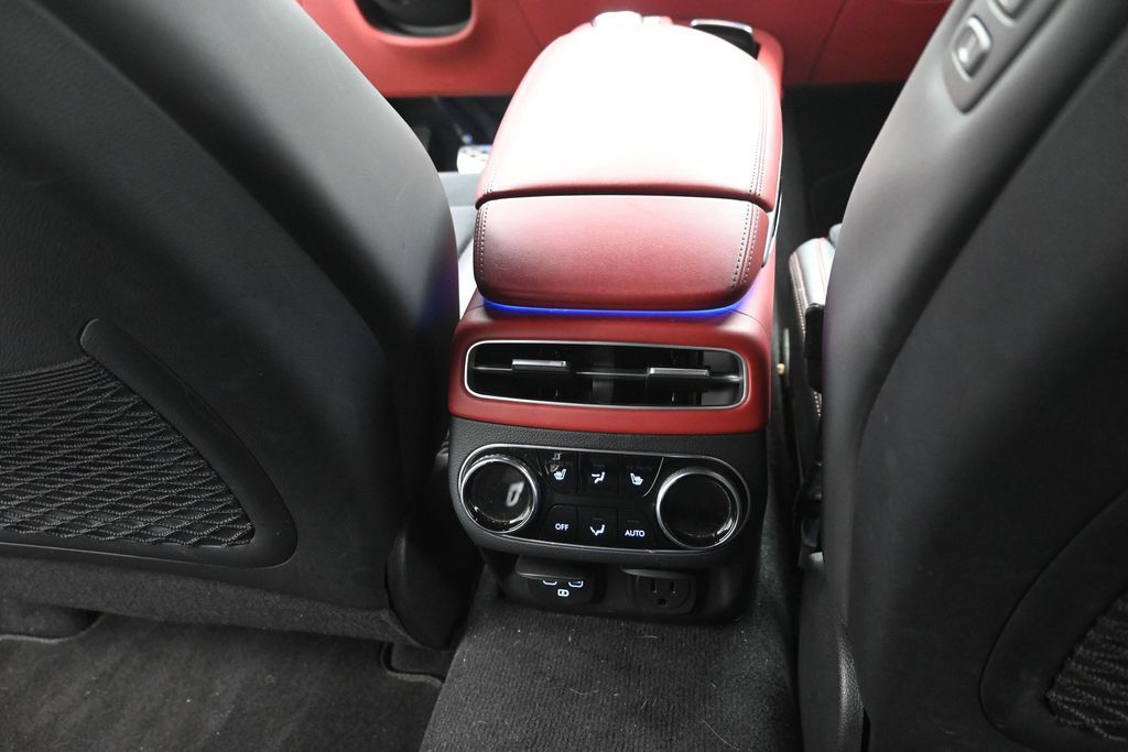 Used 2022 Genesis GV70 SUV
