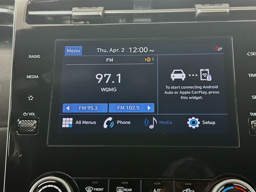 Used 2022 Black Hyundai SEL image 17