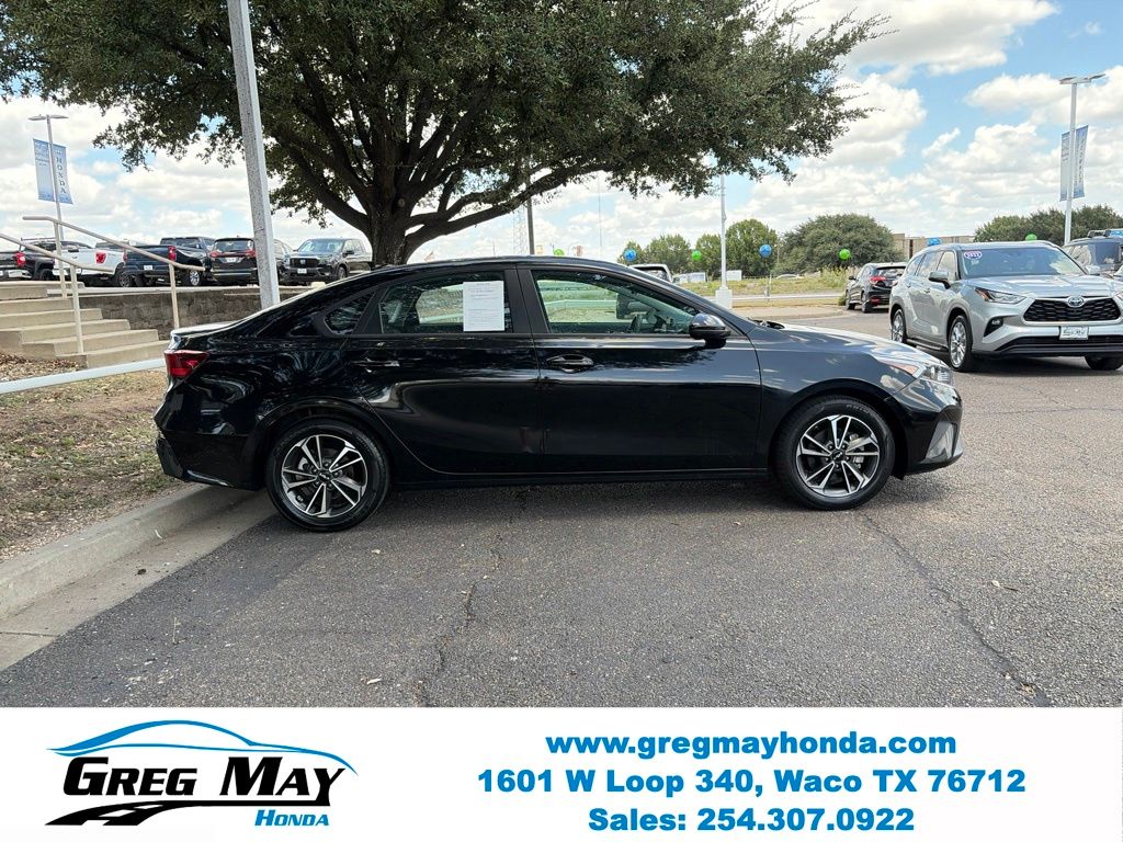 2023 Kia Forte LXS - 8
