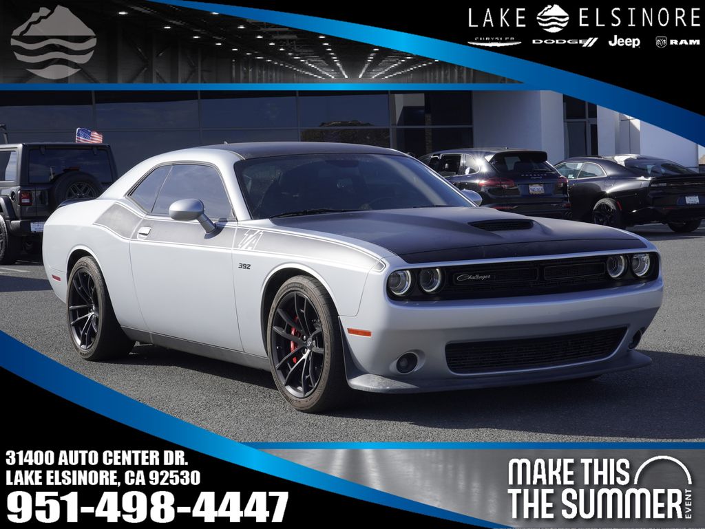 Triple Nickel Clearcoat 2021 Dodge Challenger Coupe Rear-Wheel Drive 6-Speed Manual