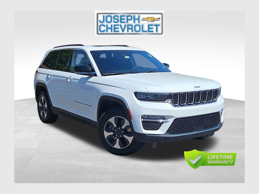 Bright White Clearcoat 2024 Jeep Grand Cherokee 4xe SUV / Crossover Four-Wheel Drive 8-Speed Automatic