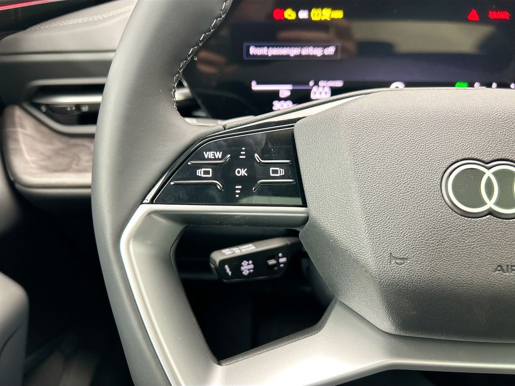 Thumbnail: 2025 Audi Q5 - 11