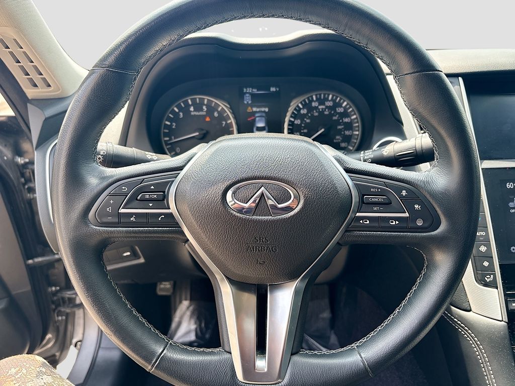 Used 2023 Gray INFINITI LUXE image 11