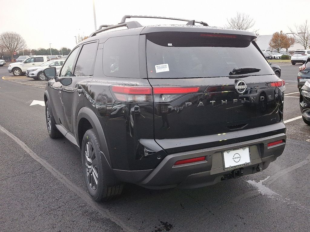 Thumbnail: 2025 Nissan Pathfinder - 4