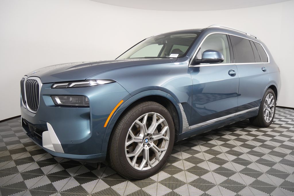 Thumbnail: 2025 BMW X7 - 8