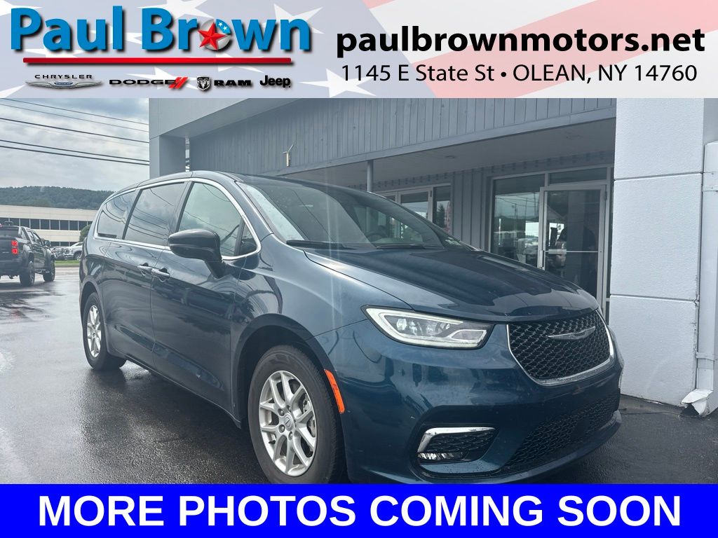 Fathom Blue Pearlcoat 2025 Chrysler Pacifica Minivan Front-Wheel Drive 9-Speed Automatic