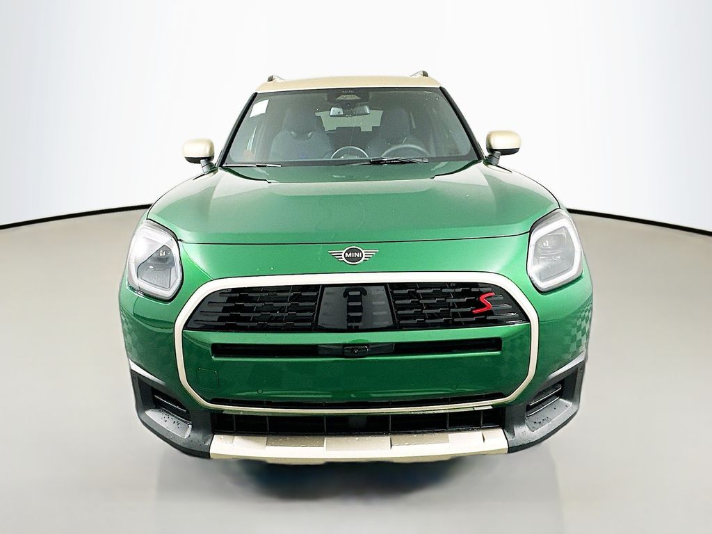 2025 MINI Cooper Countryman Iconic 2