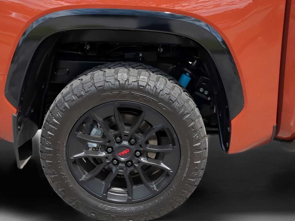 2025 Toyota Tundra Platinum - Photo 11