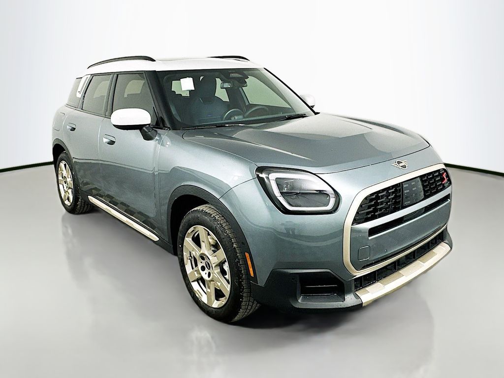 2025 MINI Cooper Countryman Base 3