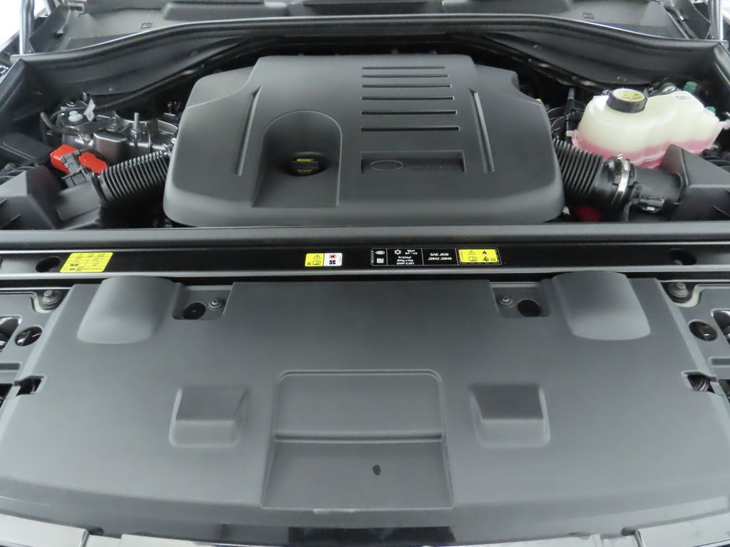 Thumbnail: 2025 Land Rover Range Rover Sport - 30