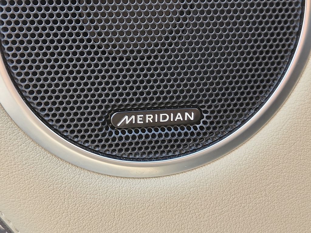 Thumbnail: 2020 Land Rover Range Rover Sport - 23