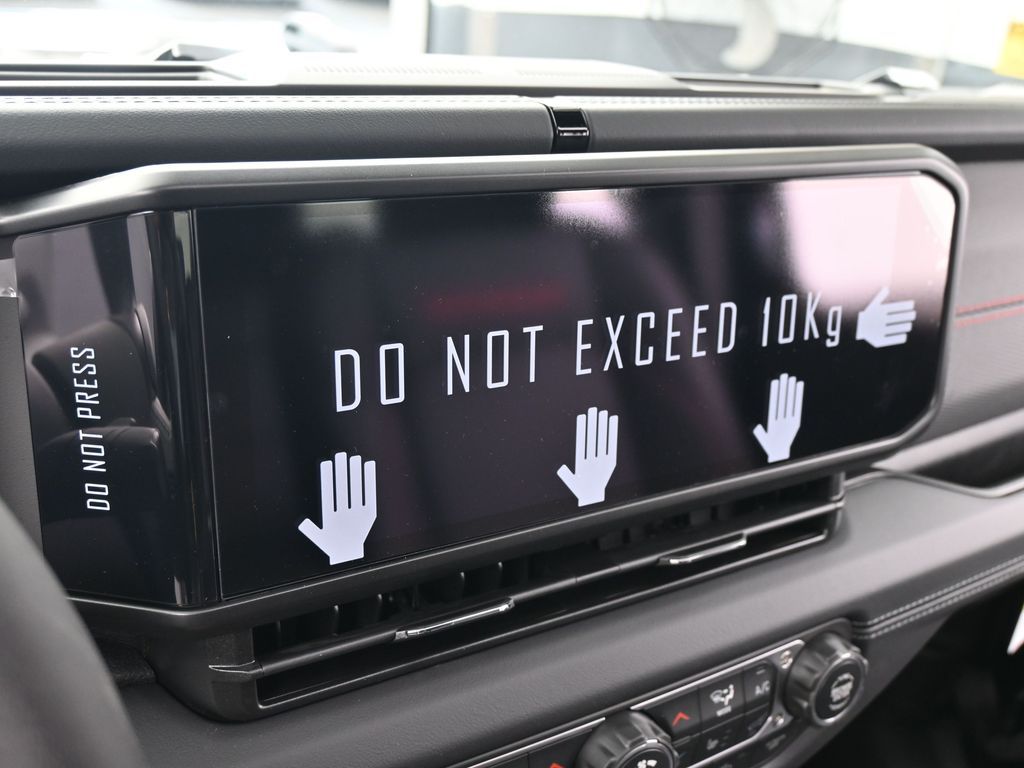 New 2026 Black Clearcoat Jeep Rubicon X image 22