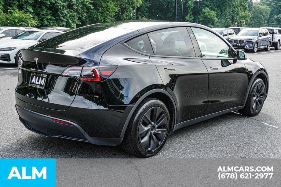 2025 Tesla Model Y Long Range - Photo 6