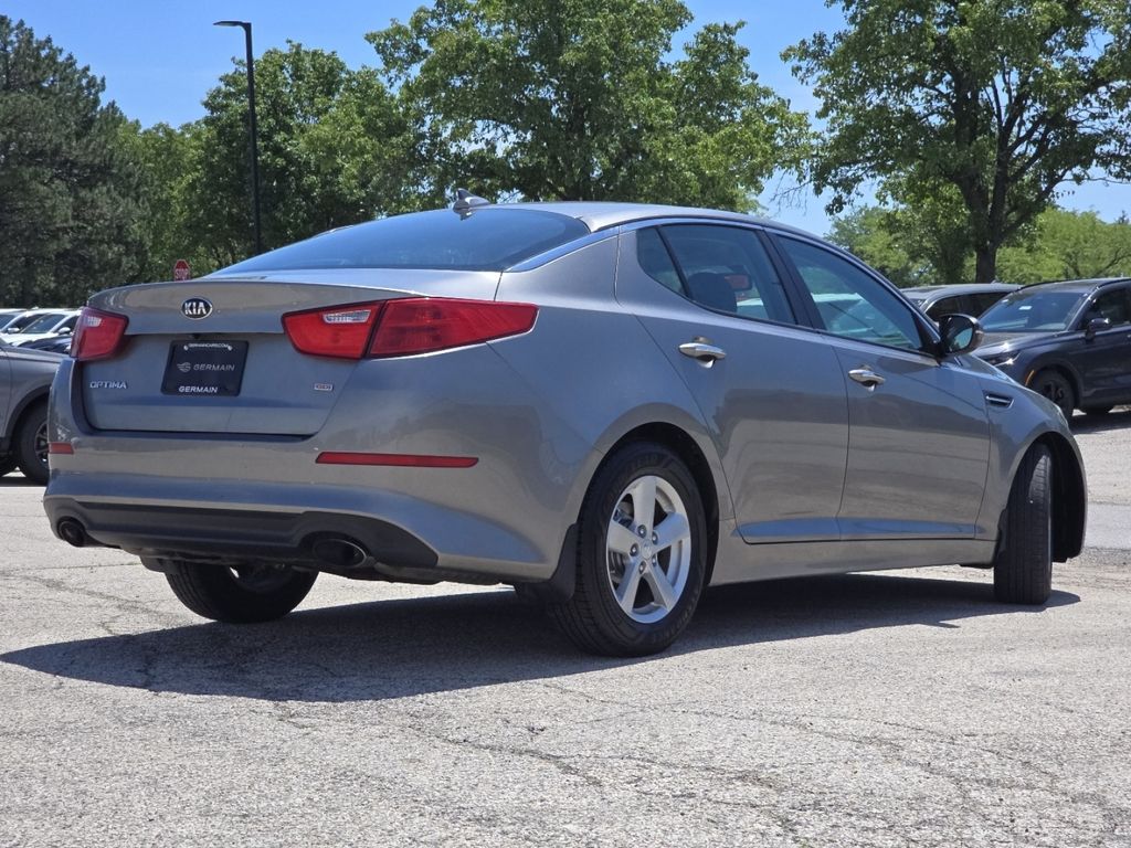 Used 2015 Silver Kia LX image 12