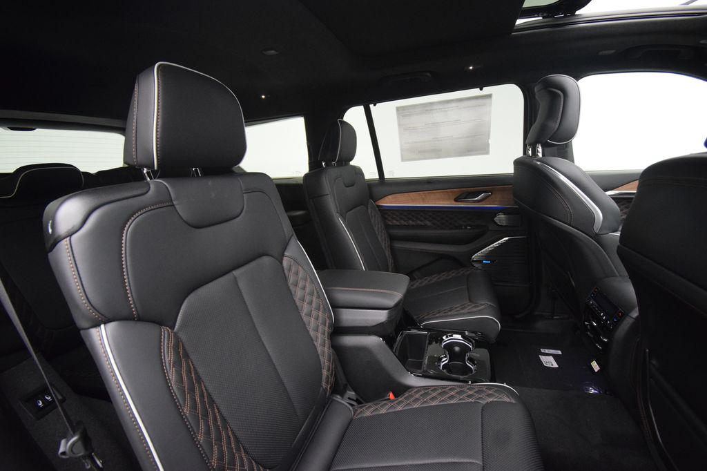 new 2026 Jeep Grand Cherokee L car, priced at $62,018