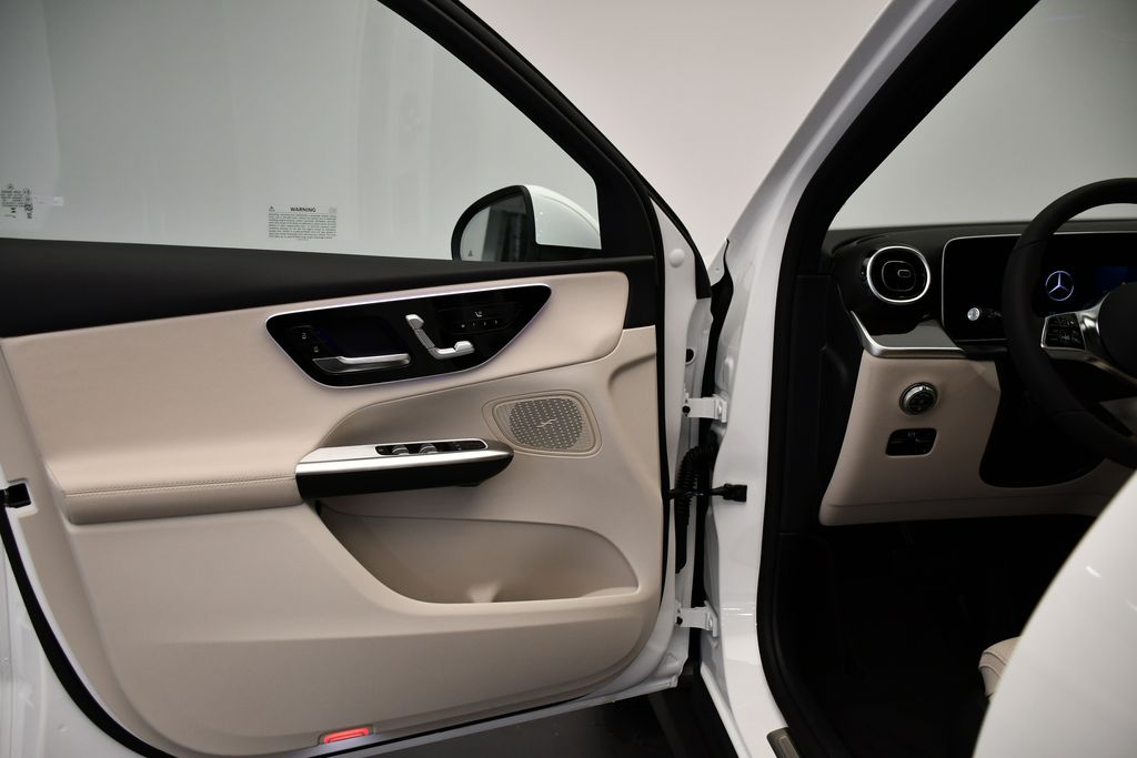 Thumbnail: 2026 Mercedes-Benz GLC - 31