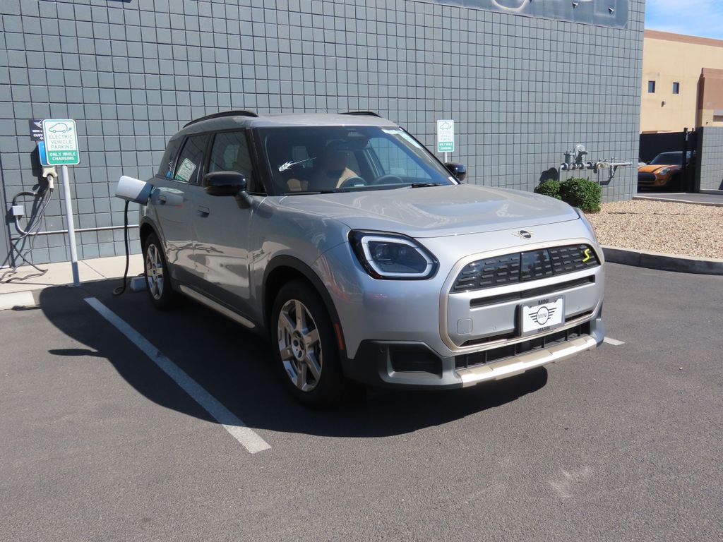 2025 MINI Cooper Countryman Signature 3