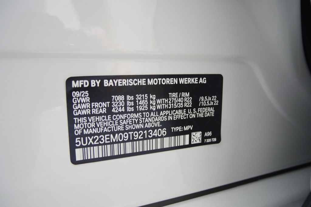 Thumbnail: 2026 BMW X7 - 27