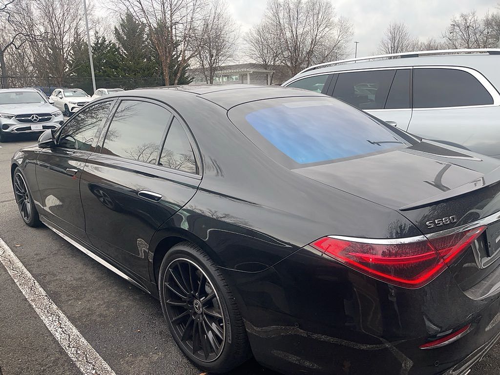 Thumbnail: 2024 Mercedes-Benz S-Class - 3