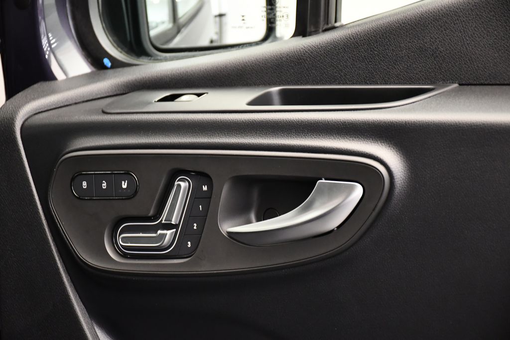 Thumbnail: 2025 Mercedes-Benz Sprinter - 30