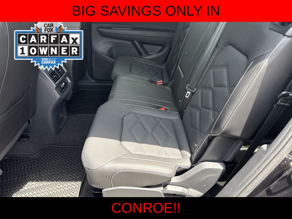 2024 Volkswagen Atlas 2.0T SE w/Technology Black at Cook Ford