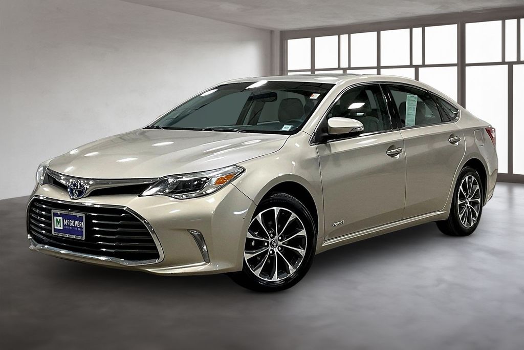 Creme Brulee Mica 2016 Toyota Avalon Hybrid XLE Plus FWD Sedan Front-Wheel Drive Continuously Variable Transmission