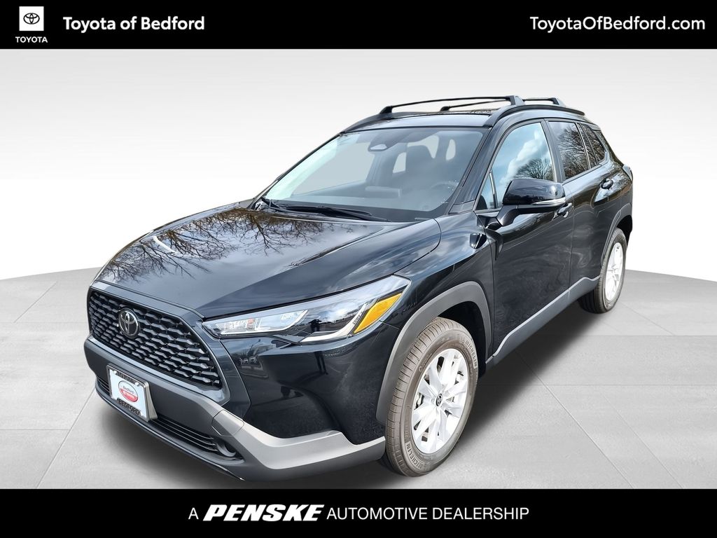 2024 Toyota Corolla Cross LE -
                Bedford, OH