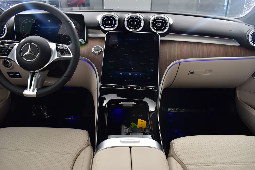 Thumbnail: 2025 Mercedes-Benz C-Class - 25