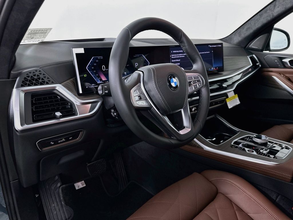 Thumbnail: 2027 BMW X7 - 9