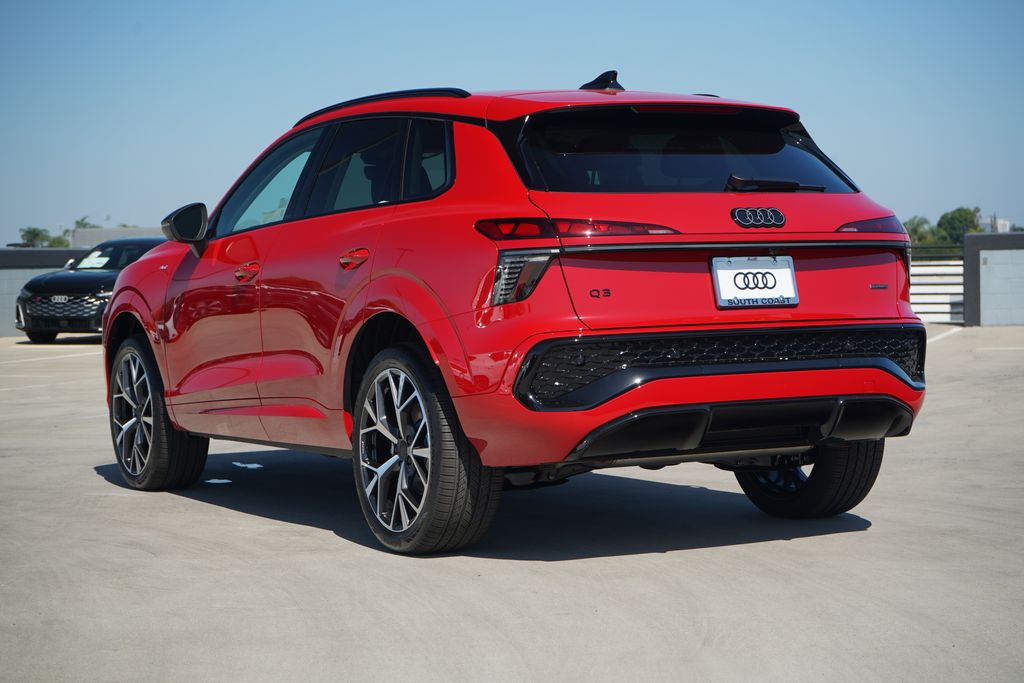 Thumbnail: 2026 Audi Q3 - 3