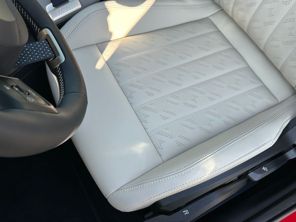 Thumbnail: 2026 MINI Cooper - 15