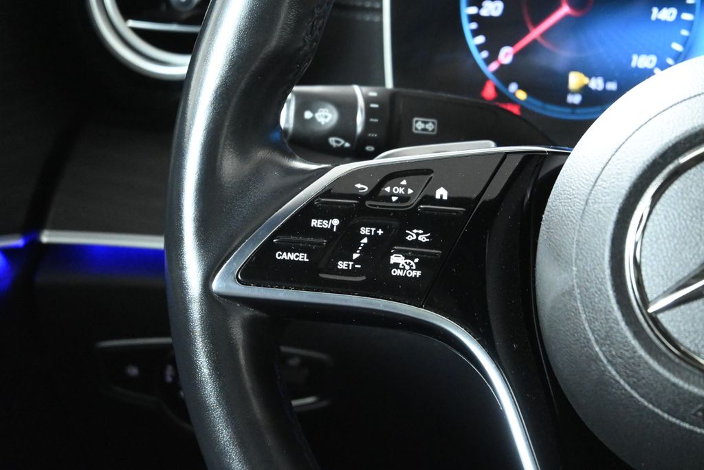 Thumbnail: 2023 Mercedes-Benz E-Class - 17