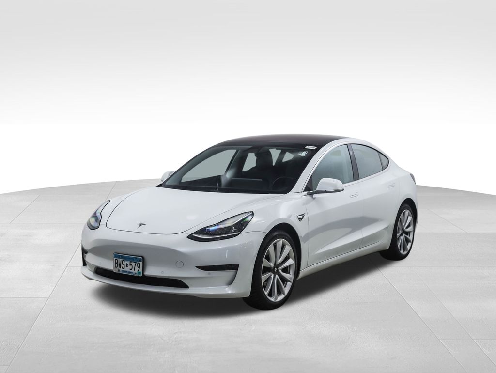 2018 Tesla Model 3 Long Range Hero Image