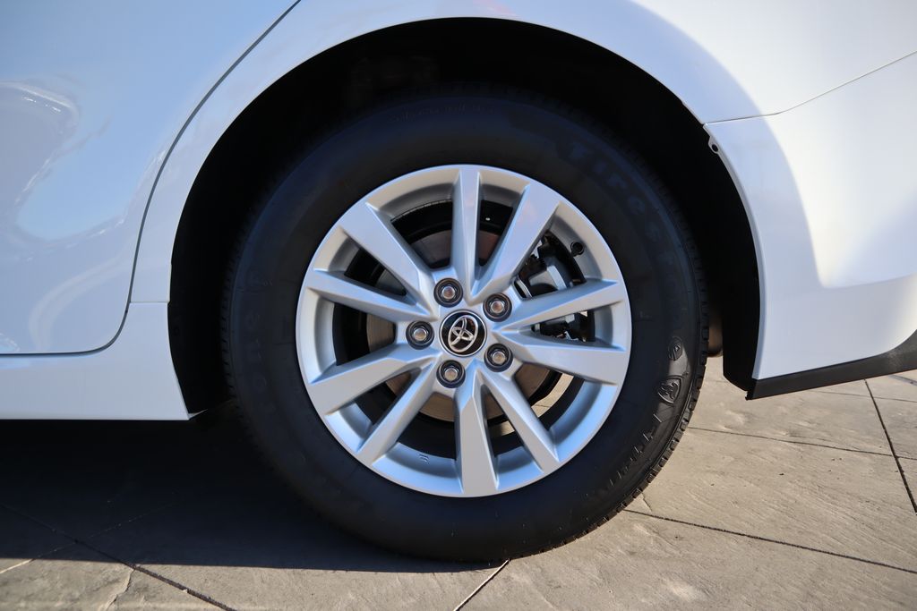 Thumbnail: 2026 Toyota Camry - 28