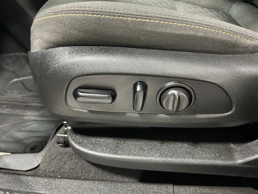 used 2020 Chevrolet Equinox car, priced at $15,739