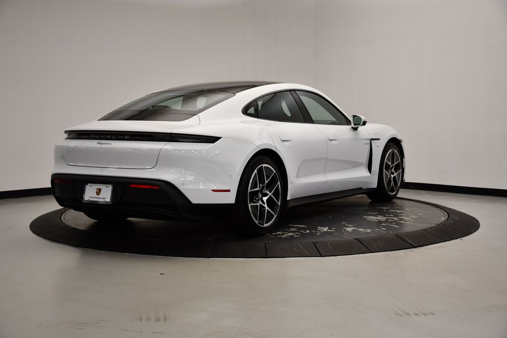 Thumbnail: 2025 Porsche Taycan - 7