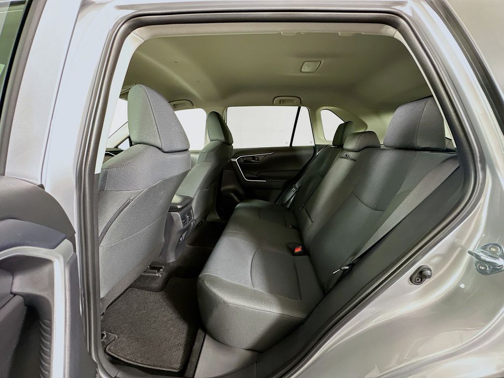 Thumbnail: 2025 Toyota RAV4 - 23