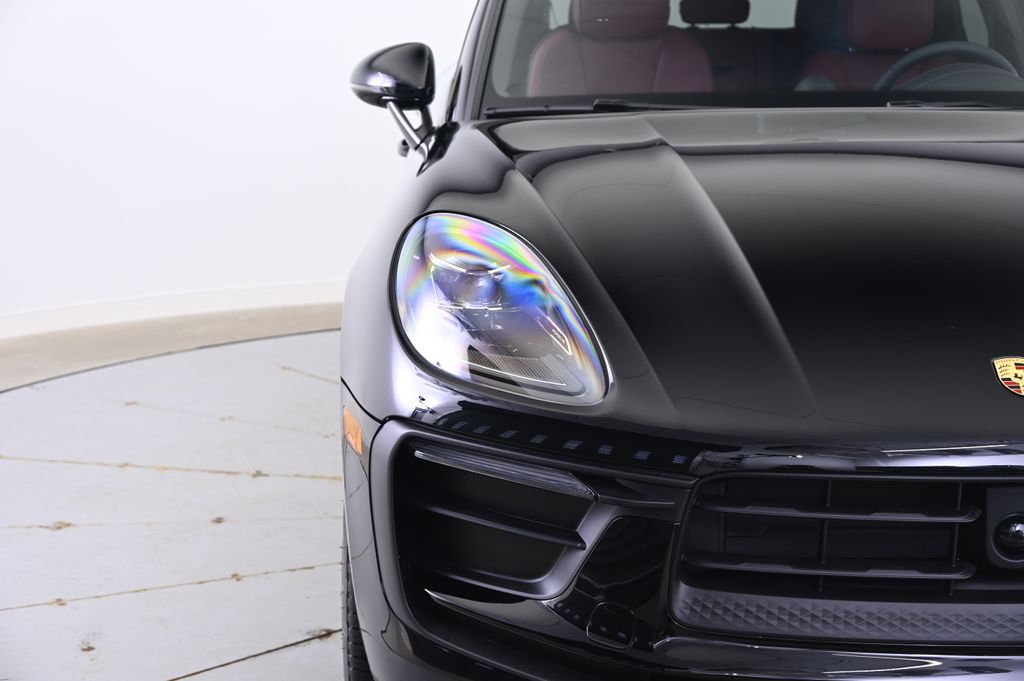 Thumbnail: 2025 Porsche Macan - 11
