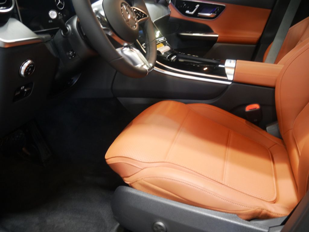 Thumbnail: 2026 Mercedes-Benz GLC - 18