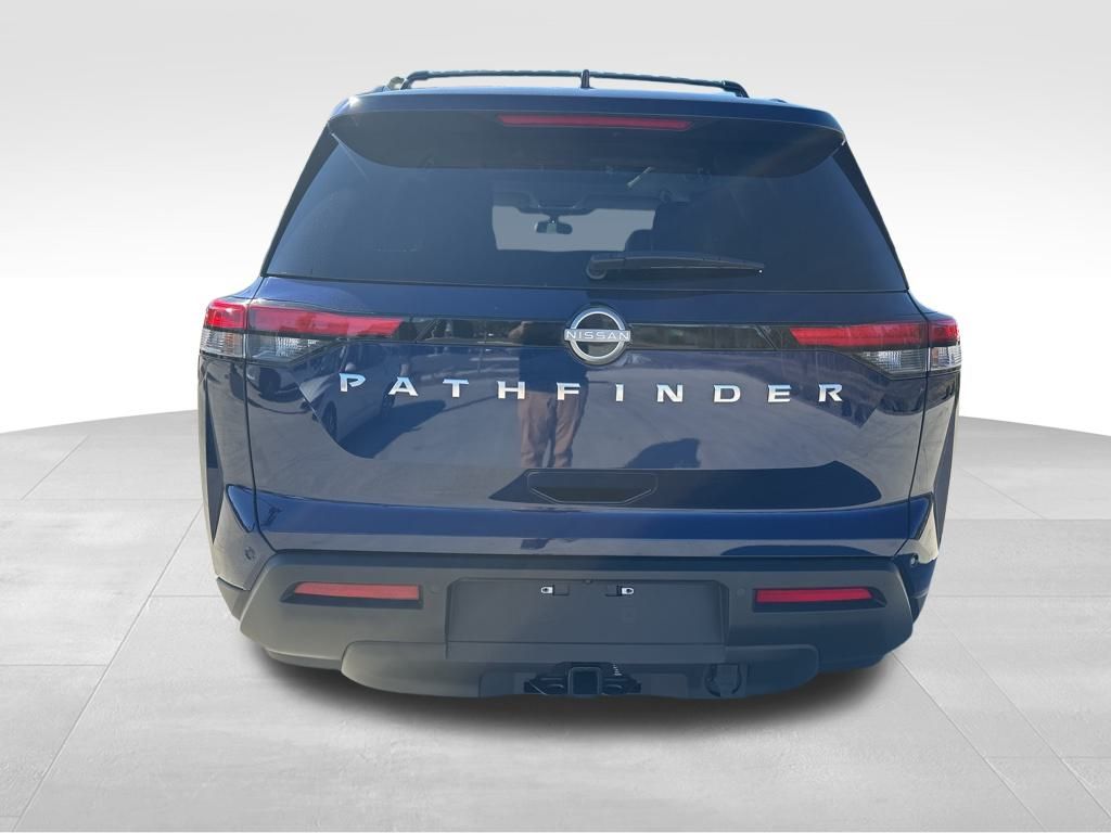 2025 Nissan Pathfinder SV 8