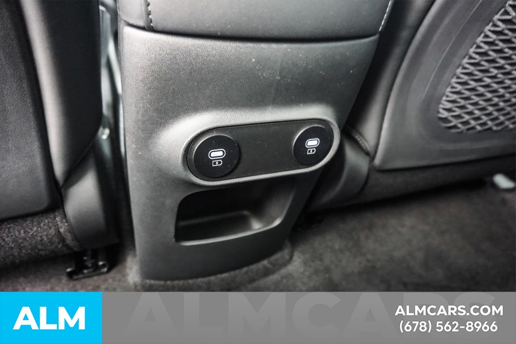 Used 2025 Gray Hyundai SEL image 57